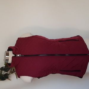 Andrew Marc burgandy quilted puffer vest Women's S knit accents full zip EUC